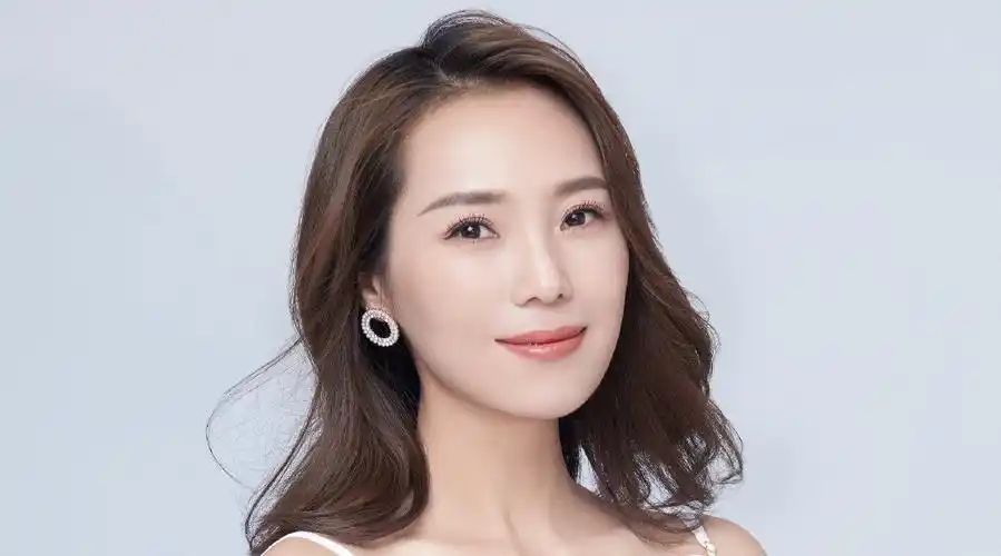 歌手云朵近况如何?(歌手云朵现在怎么样了)