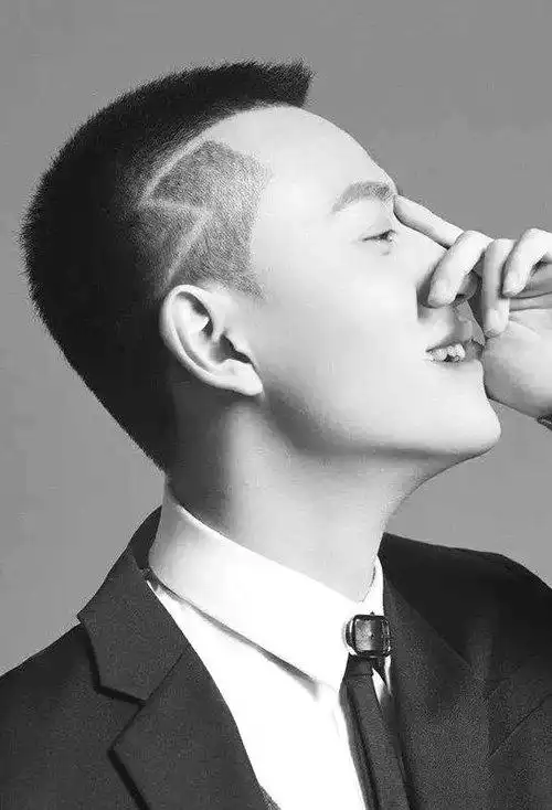 男生短头发雕刻图案 发型设计