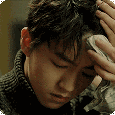 王俊凯,擦额头的表情包