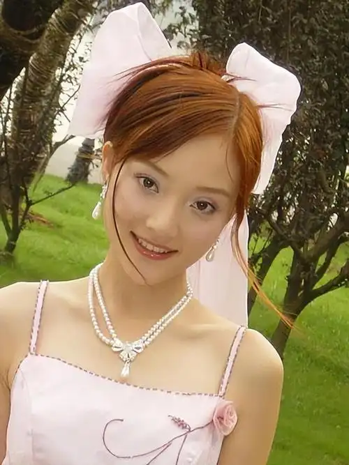 和贾乃亮离婚5年后,再看李小璐的"处境",还真应了孙俪那句话