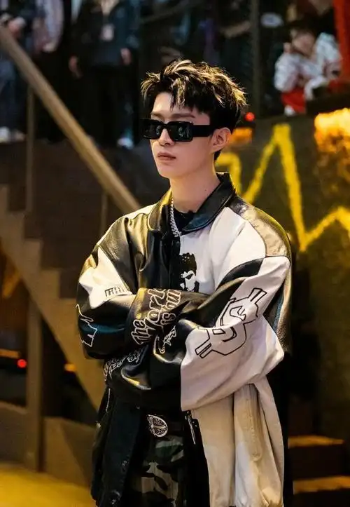 盘点5位尴尬的歌坛"顶流",个个红得发紫,却没有一首代表作