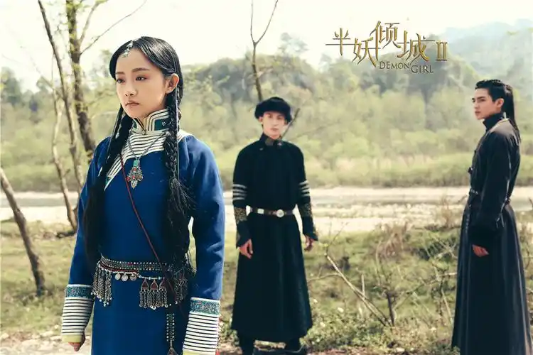 模样清新,宛若邻家女孩般的吴佳怡此次在《半妖倾城2》中大放异彩