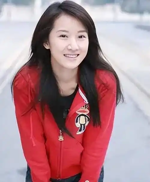 原来她是陈道明的女儿,怪不得这么红,如今34岁美得太惊艳!