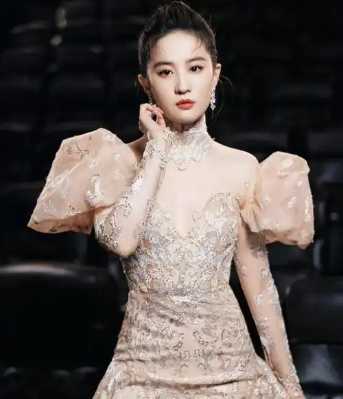 刘亦菲新剧质感强,和霍建华林更新纠葛深,已成85花领头羊?