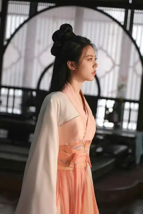 赵今麦演的18岁vs38岁##赵今麦古装剧仪态#麦麦古装仪态好美