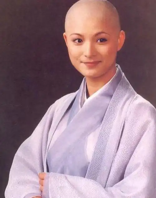 10位女星扮"光头",有人敬业真剃光,有人戴头套做特效各显神通