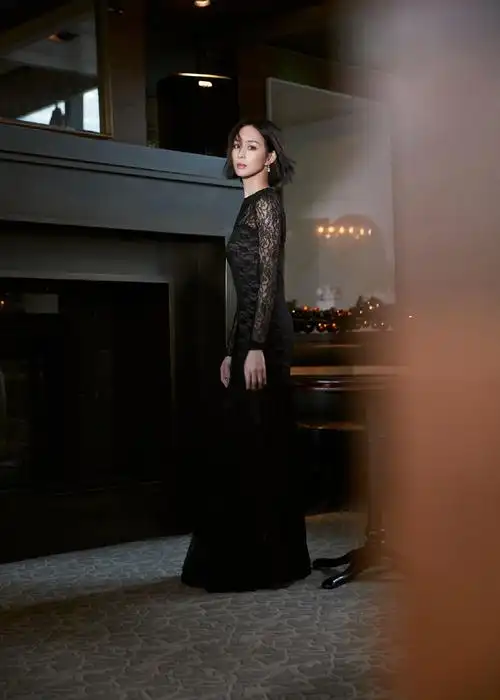 张钧甯蕾丝刺绣裙性感写真图片1114