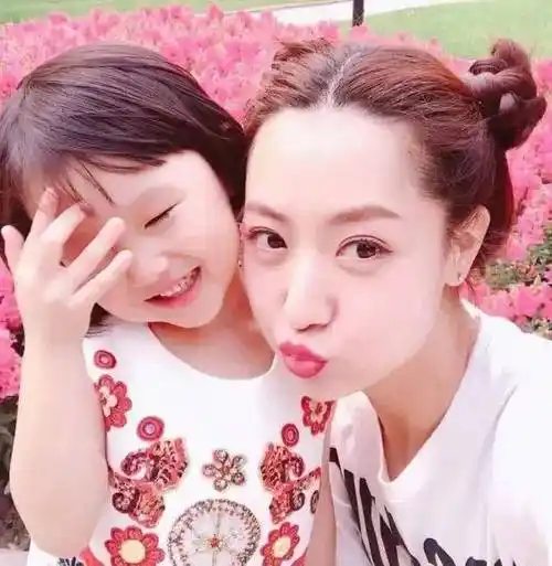 京城四美之一的白冰,下嫁男模,不想成为同妻,如今已分手_丁一_郑元畅