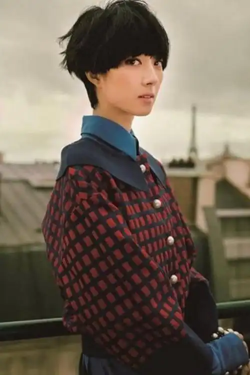 仙气短黑发 气质和仙气都不一定要留长发,气质短发表表者桂纶镁,再