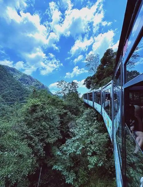 江西大觉山一日游:探索宝藏小城的绝佳行程