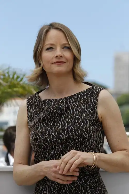 p>朱迪·福斯特(jodie foster),1962年11月19日出生于美国加利福尼亚