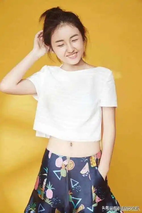 有人怀疑张子枫整容了?你觉得呢?_风格_服装_漂亮