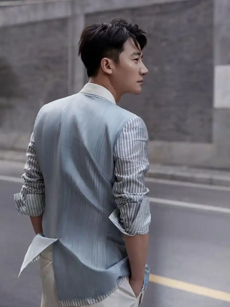 品牌大使黄轩演绎dior迪奥二零一九夏季男装系列,高清图分享.