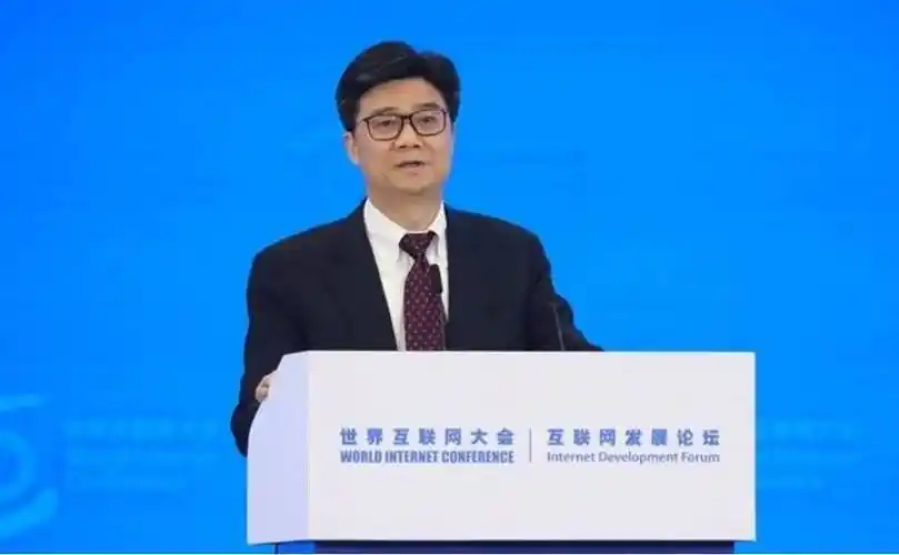 中央决定他们任新职其中一人是中候补