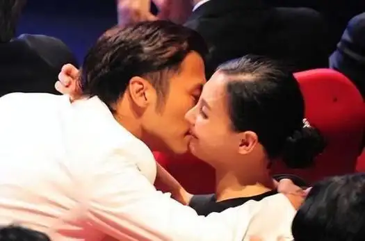 王菲与谢霆锋联手,给娱乐圈的腕儿们"上了一堂难忘的课"