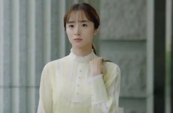 胡冰卿的双胞胎姐姐是真学霸,姐妹俩走出不同人生,也许更有意义