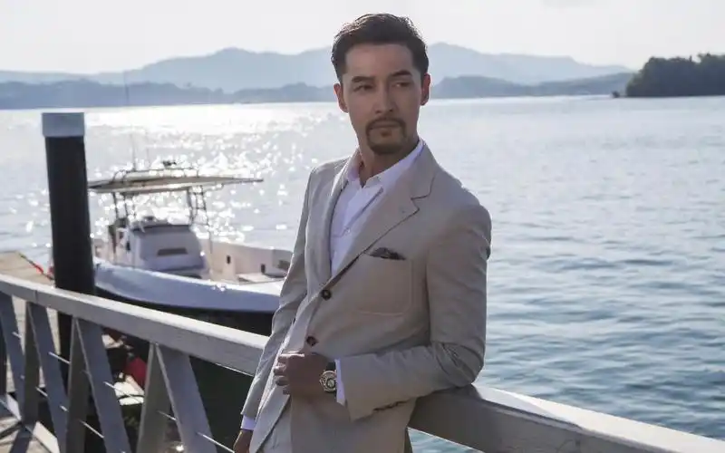 帅气男星胡歌成熟大叔风写真,高清壁纸图片,大陆明星-回车桌面