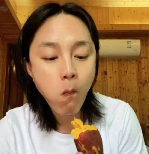 邢昭林一年掉秤120,大鹏2个月暴瘦30斤,男明星也难逃"内卷"