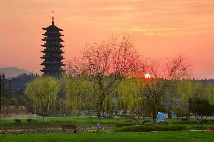 琳琅无锡景一曲动江南②山水自娱人宜兴多畅意