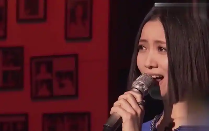 歌坛精灵姚贝娜,癌症化疗期间忍痛献唱甄嬛传,只为弥补刘欢遗憾_哔哩