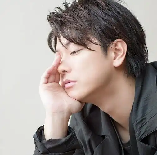 日剧男神日本票选侧脸最帅男星top10佐藤健也输给他