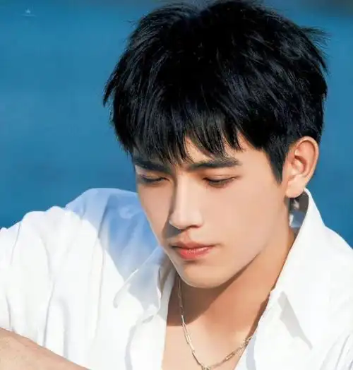 偷情已婚妇女幽会网红陈飞宇再也不忍了判罚结果大快人心