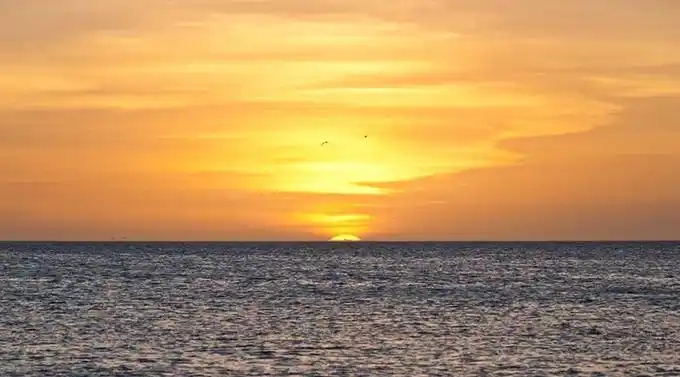 关键词: 海洋海边自然风景海边风光太阳日出大海黄昏傍晚晚霞自然美景