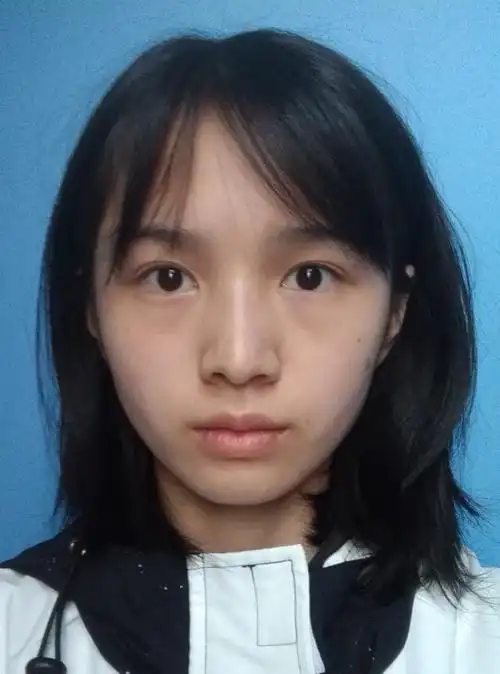 素颜正面照,非要挑出点问题,就是颅顶有点低,鼻子#写素人看脸文,拿