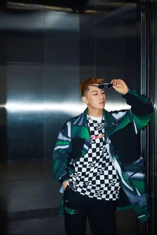 秀场连线casper卡斯柏bossinix的x次元大揭秘