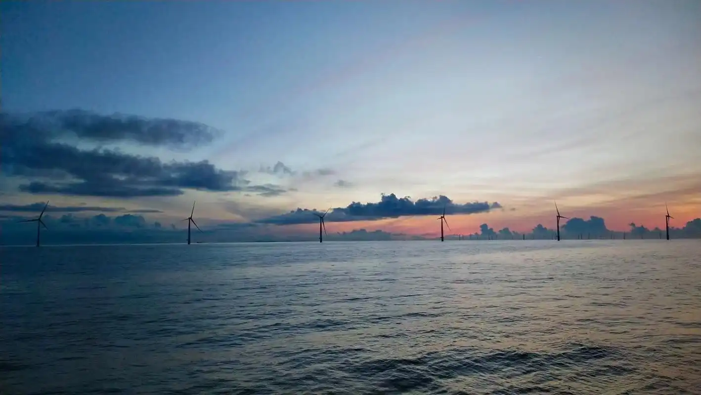 陆丰海上风电,一定要找个时间亲自体验一下.#海钓 #海边风景 - 抖音