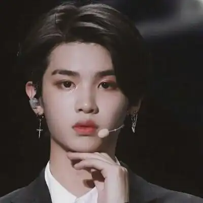 justin黄明昊头像.