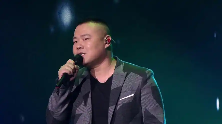 黄晓明岳云鹏挑战蒙面唱将 纷纷陷入"车祸现场" (4)