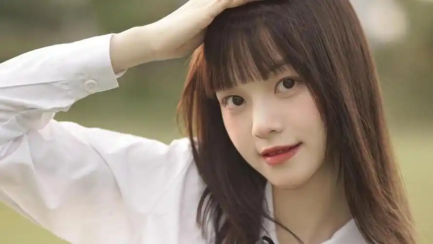 长发女神唯美迷人写真,高清壁纸图片,清纯美女-回车桌面