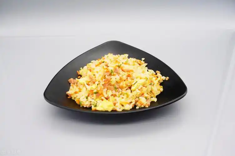 虾皮炒鸡蛋做法(超补钙的虾皮炒鸡蛋,不洗菜不切菜,5分钟搞定懒人美食