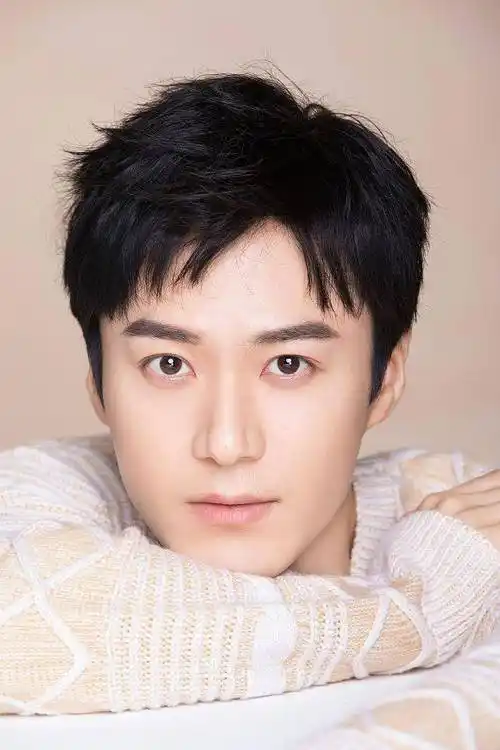 茅子俊暖冬生日大片释出 笑容温暖气质迷人_发声_写真_感性