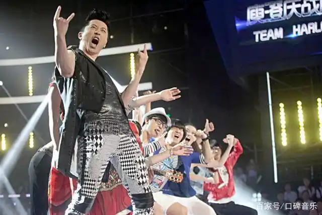 6次担任《中国好声音》导师的"音乐顽童",已经57岁了