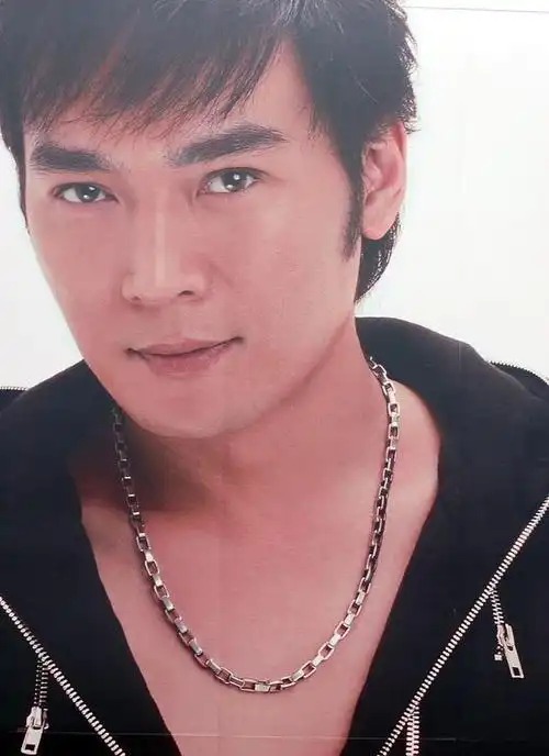 记得二郎神焦恩俊吗53岁的他不再年轻但气度不减当年