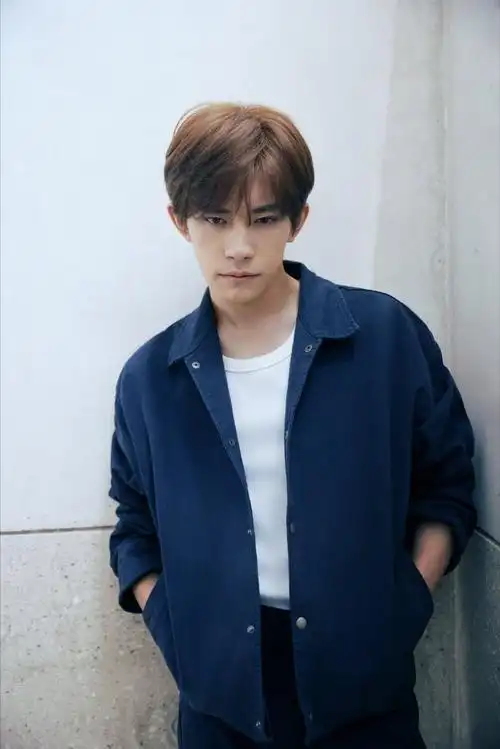 酱园弄中的易烊千玺