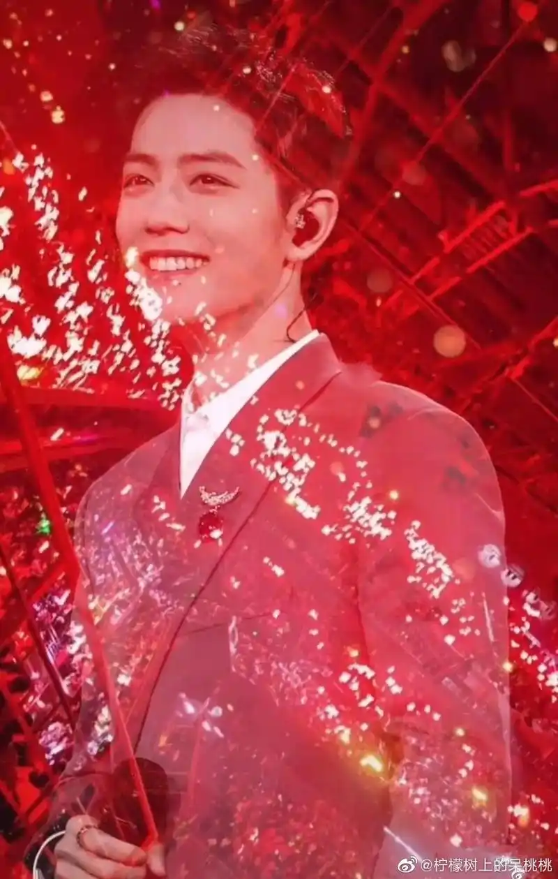 一年了,仿佛就在昨天#肖战 #肖战红海星光大赏  - 抖音