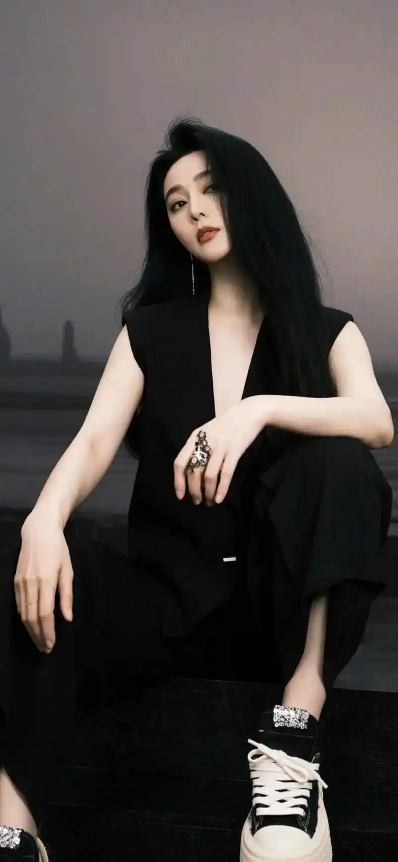 范冰冰,1981年9月16日出生于山东青岛,华语影视女演员, - 抖音