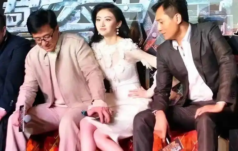 圈内人物之景甜:神秘男友力捧走红,身高差1cm束手无措与张继科分手