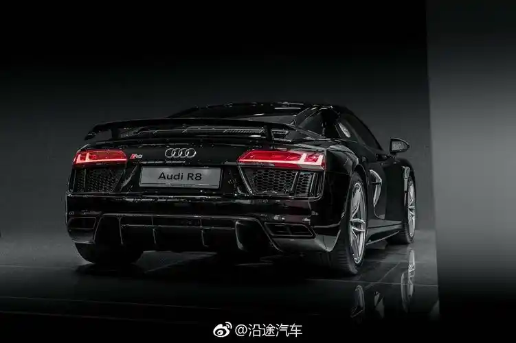 奥迪r8,质感黑,霸气侧漏!