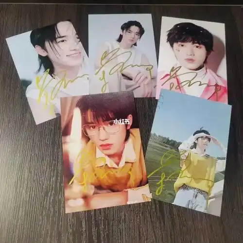 宋亚轩签名照19590#宋亚轩  #周边  #签名照  #时代少年团宋亚轩