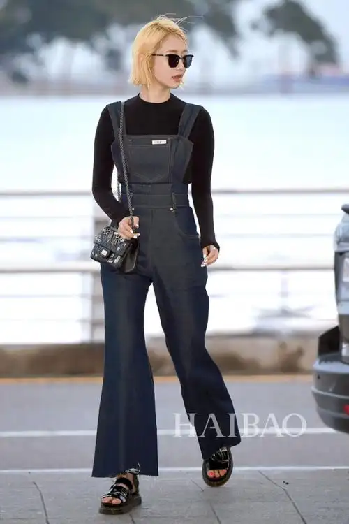 韩国女星街拍轻装上阵,以帽抢镜!