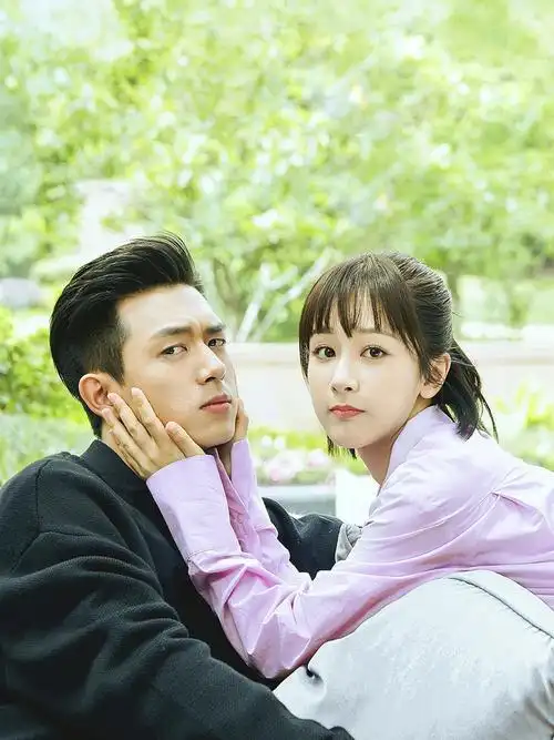 《亲爱的热爱的》追了几遍?每晚笑着入睡