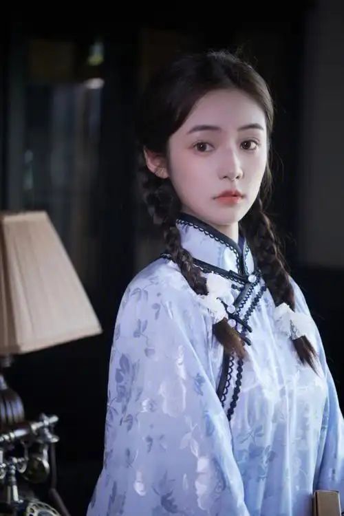 民国少女想起了金粉世家