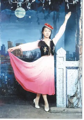 舞蹈演员马丽曾因失去右臂被男友抛弃(图)