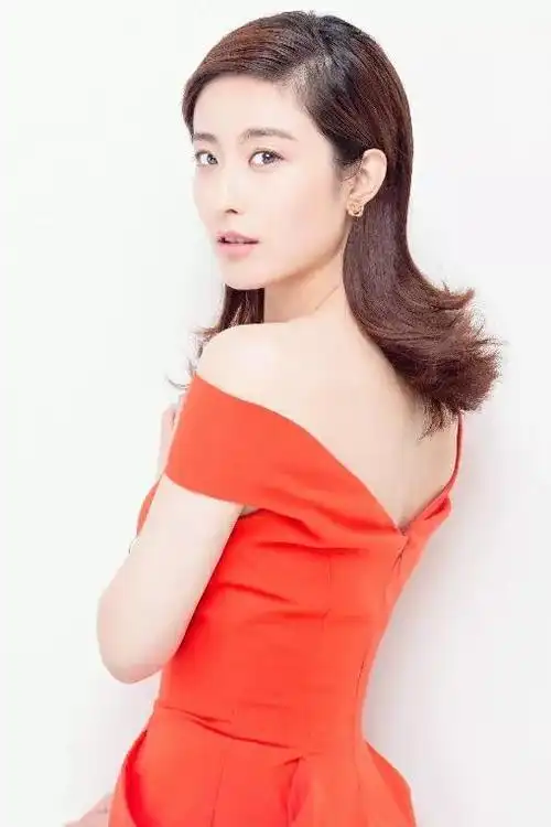 徐百卉气质优雅迷人高清写真