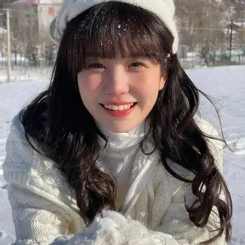 202112好看到让你忍不住多看几眼的头像超好看女生头像帅气男生头像