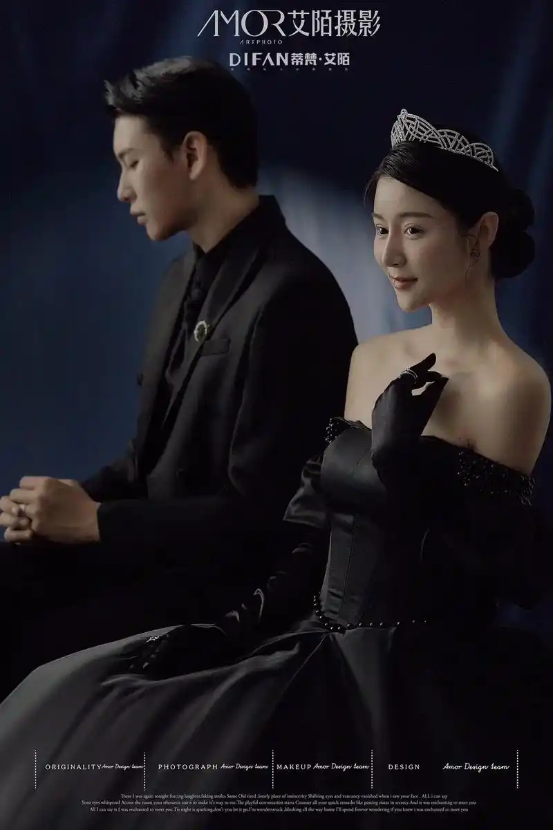 往左滑帮我解锁99这组黑天鹅婚纱照吧.